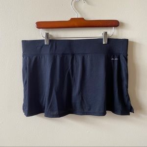 Nike Dry Fit Women’s Skirt, Inner Shorts, Large